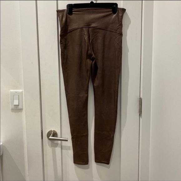 Spanx Faux Leather Leggings - Picture 6 of 6